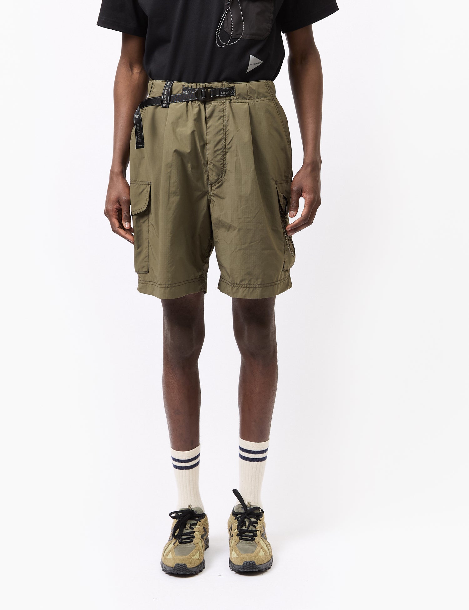 oversized cargo short pants (M) | and wander（アンドワンダー