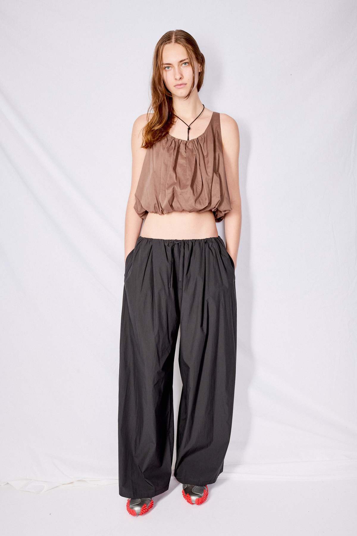 【BAON】Muoi Banding Dot Crop Bermuda Cotton Pants BAON】Muoi Banding Dot Crop Bermuda Cotton Pants 710NQd3z68L.jpg