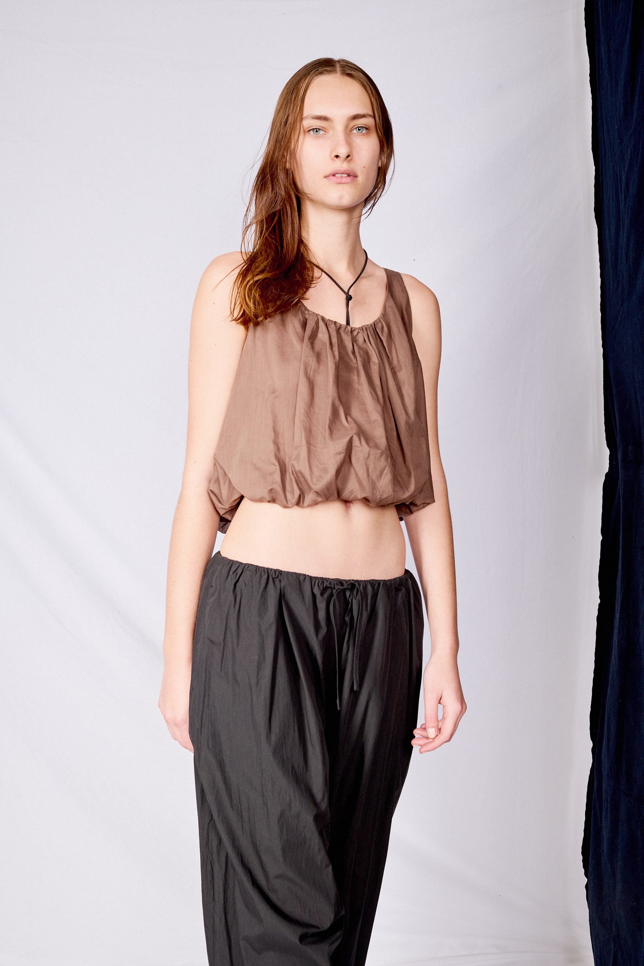 トップス AMOMENTO SHEER VOLUME CROP TOP AMOMENTO-Brown-Sheer-Volume-