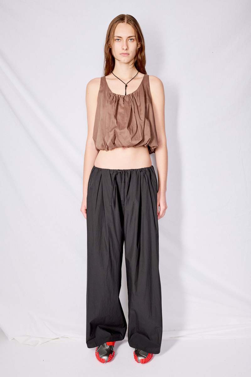 AMOMENTO SHEER VOLUME CROP TOP