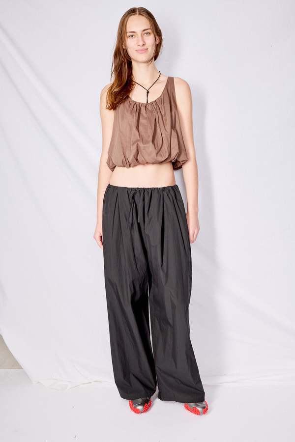 トップス AMOMENTO SHEER VOLUME CROP TOP AMOMENTO Brown Sheer Volume Crop Top - Brown | Garmentory