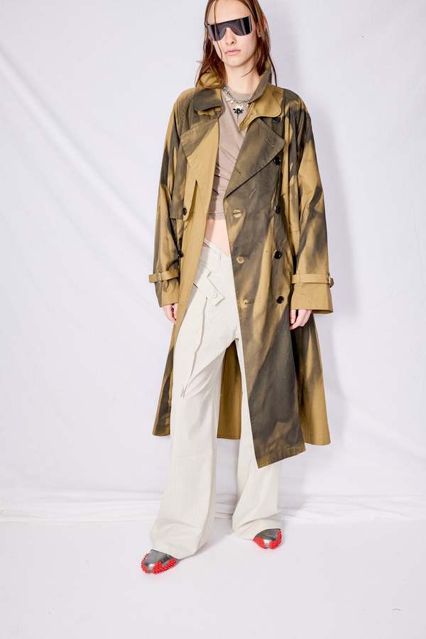 値下げしました！YOKE SPRAY PRINTED TRENCH COAT Yoke Spray Printed Trench Coat - Khaki | Garmentory