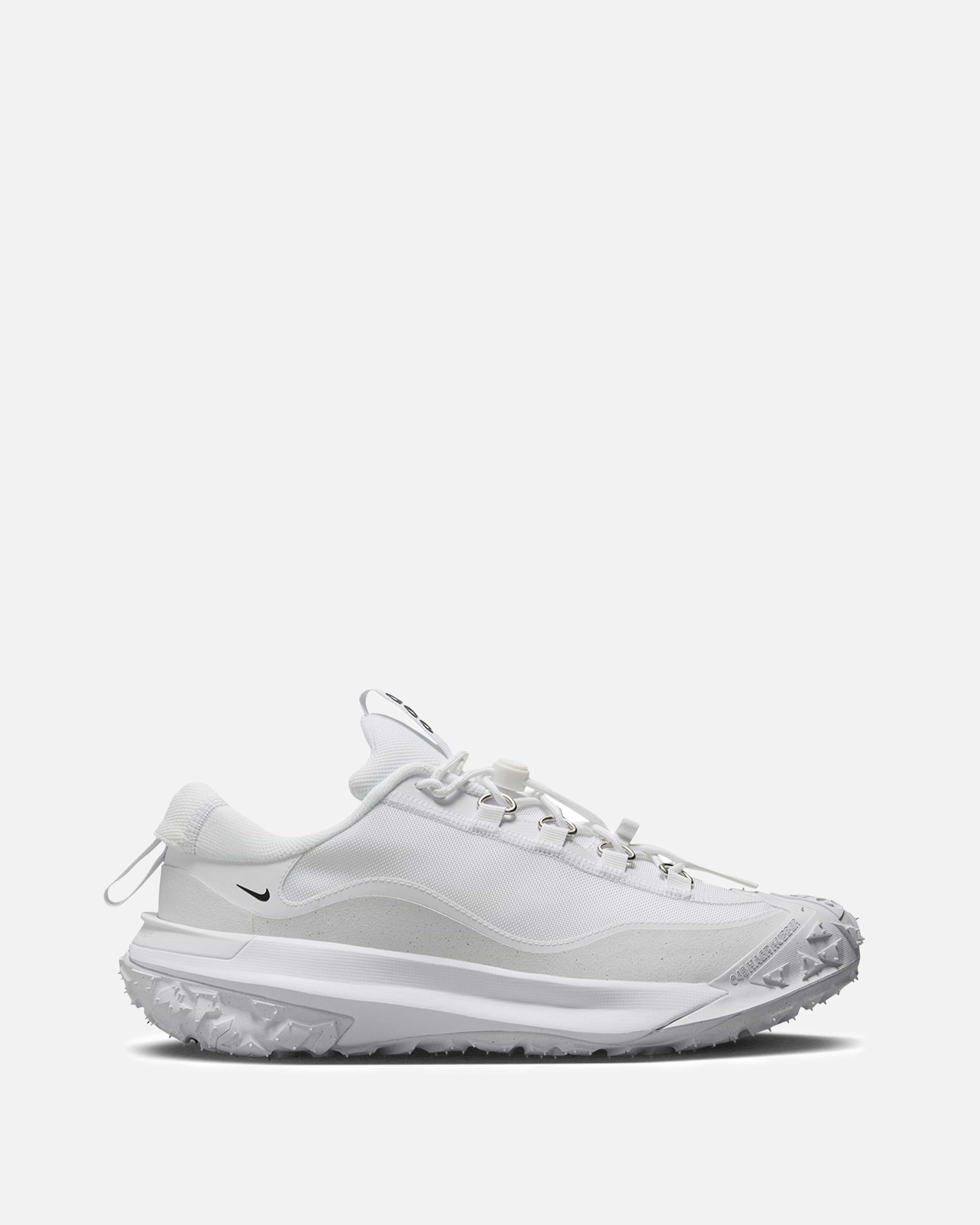 COMME des GARÇONS ACG MOUNTAIN FLY 2 LOW The Comme des Garçons x Nike ACG Mountain Fly Low 2 is a
