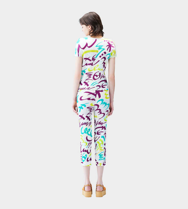 ジ*ロ様 ISSEY MIYAKEのプリーツパンツ ホワイト Pleats Please by Issey Miyake Fizzy Pleated Pants - White | Garmentory