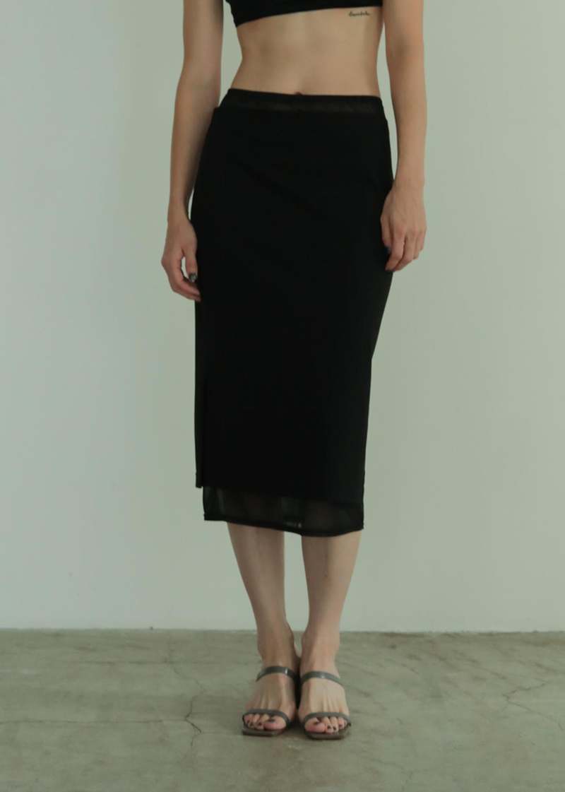 新品 little suzie Sheer Layerd Midi Skirt LITTLE SUZIE Layered Midi Pencil Skirt - Black | Garmentory