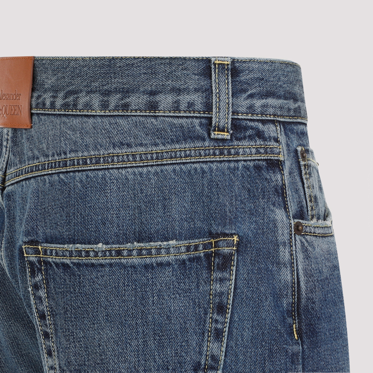 アレキサンダーマックイーン Alexander McQueen Turn Up Jeans 21028953_51201117_1000.jpg