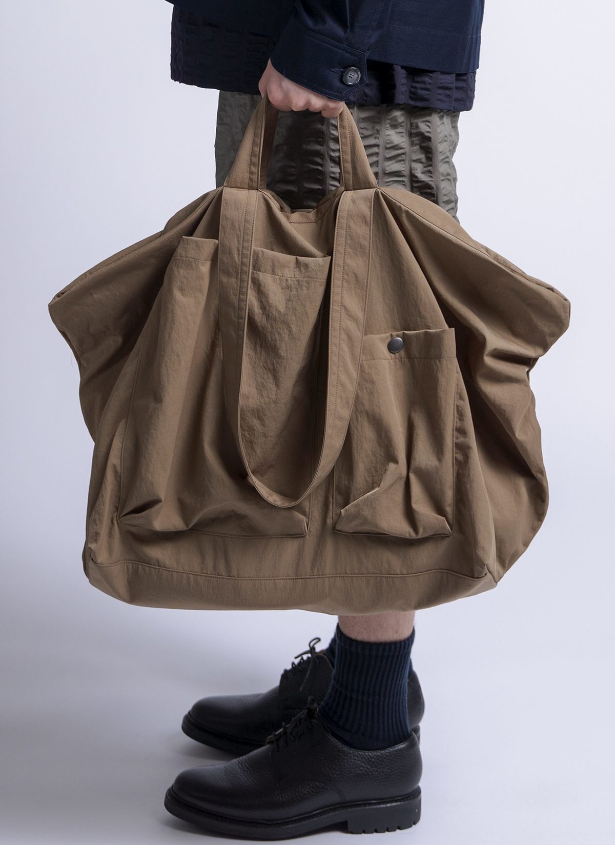 GREI New York Slouchy Tote トートバッグ グレイ 人気
