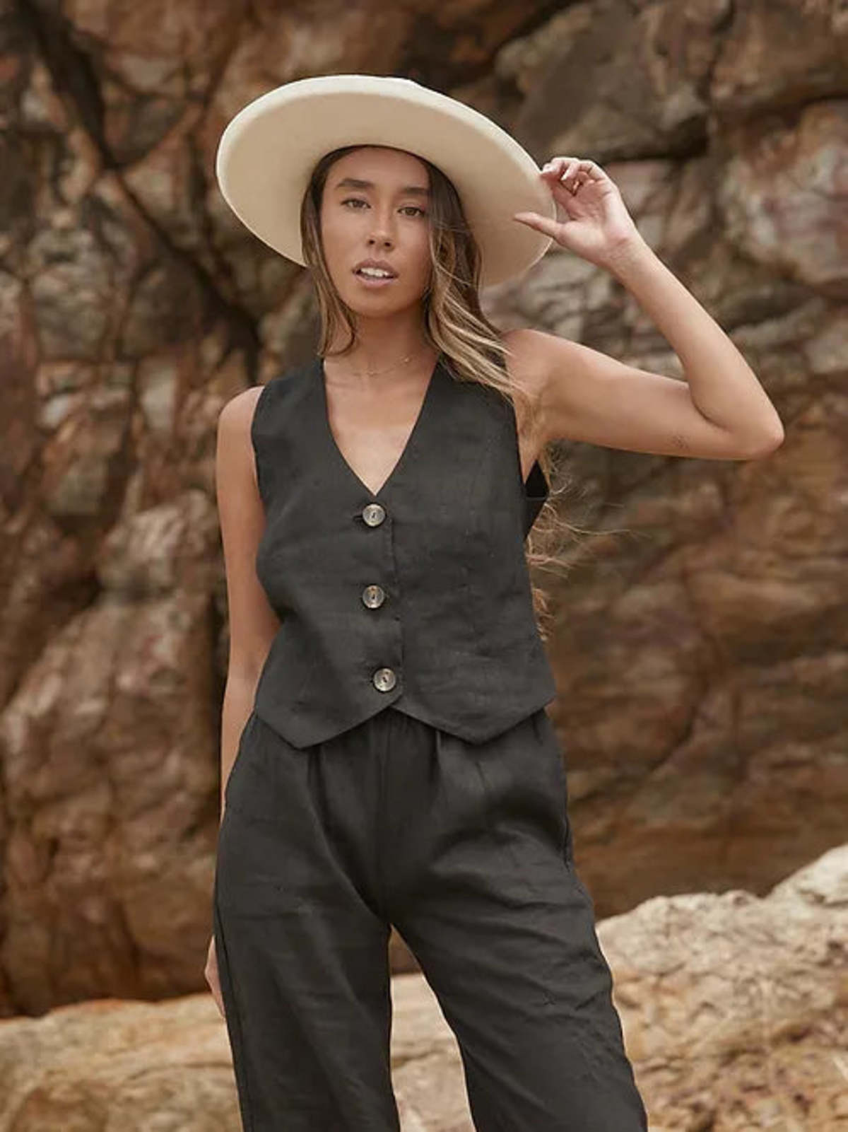 Modern Sunday Linen Vest - Black | Garmentory