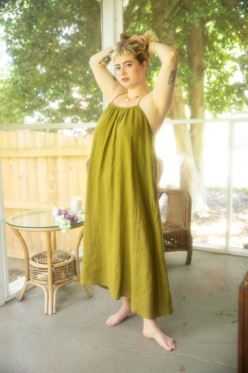 the amente Linen Tie Back Dress - Greeen the amente Linen Tie Back Dress - Greeen