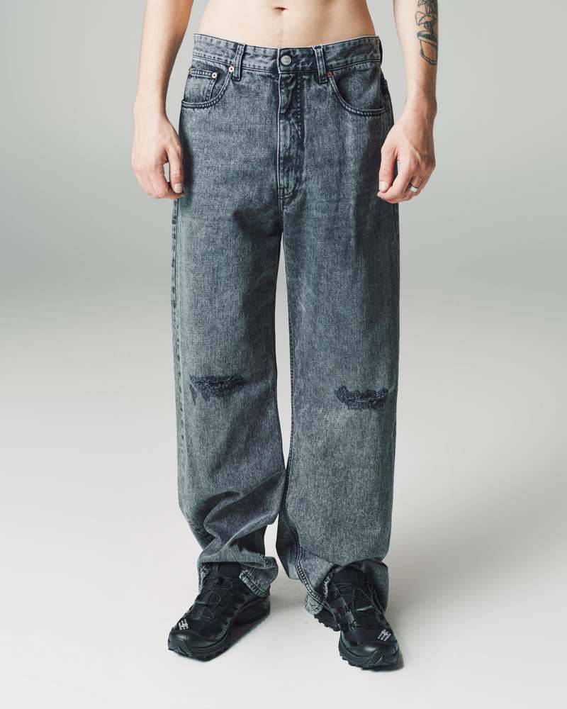 MM6 MAISON MARGIELA☆ストレートジーンズ ブラック【大人もOK】 MM6 MAISON MARGIELA☆ストレートジーンズ 【大人もOK】 子供服