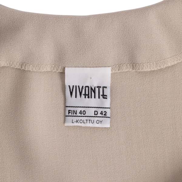 L-KOLTTU OY (Finland) Crpe Weave Collarless Armseye Swagger Coat Sand : L