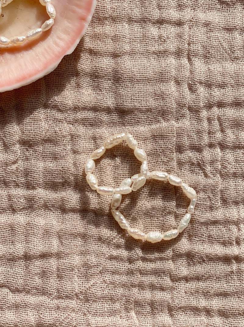 Honest Cotton Dainty Pearl Ring
