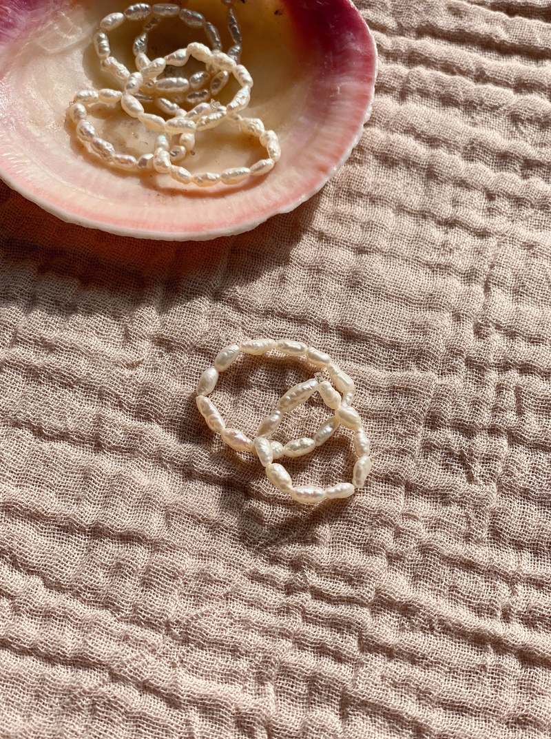 Honest Cotton Dainty Pearl Ring