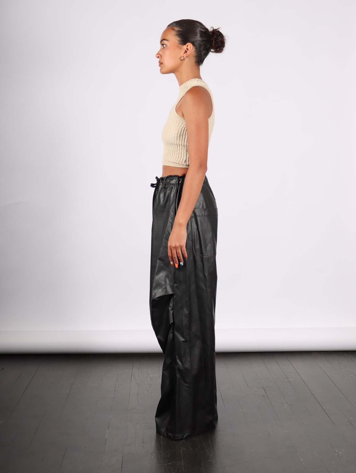 MM6 MAISON MARGIELA 国内買付 Fake leather slim pants Pants-in-Black-Faux-Leather-by