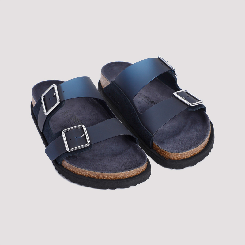 サンダル BIRKENSTOCK Birkenstock 1744 Arizona Leather Sandals Birkenstock 1744 Arizona Sandals - DARK NAVY | Garmentory