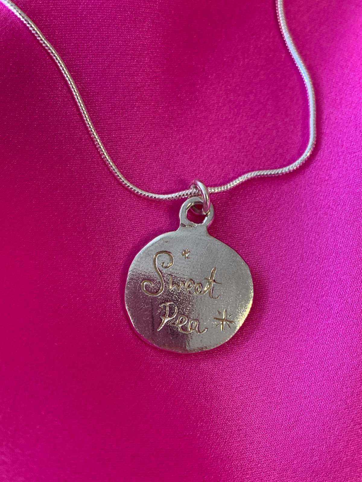 LILOU Gems Medallion Pendant Necklace - Image 2 of 9