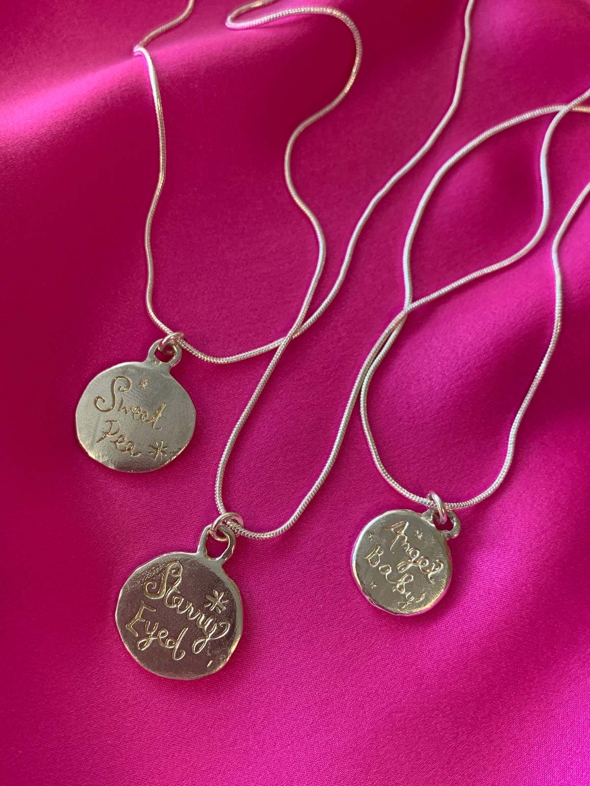 LILOU Gems Medallion Pendant Necklace - Image 7 of 9