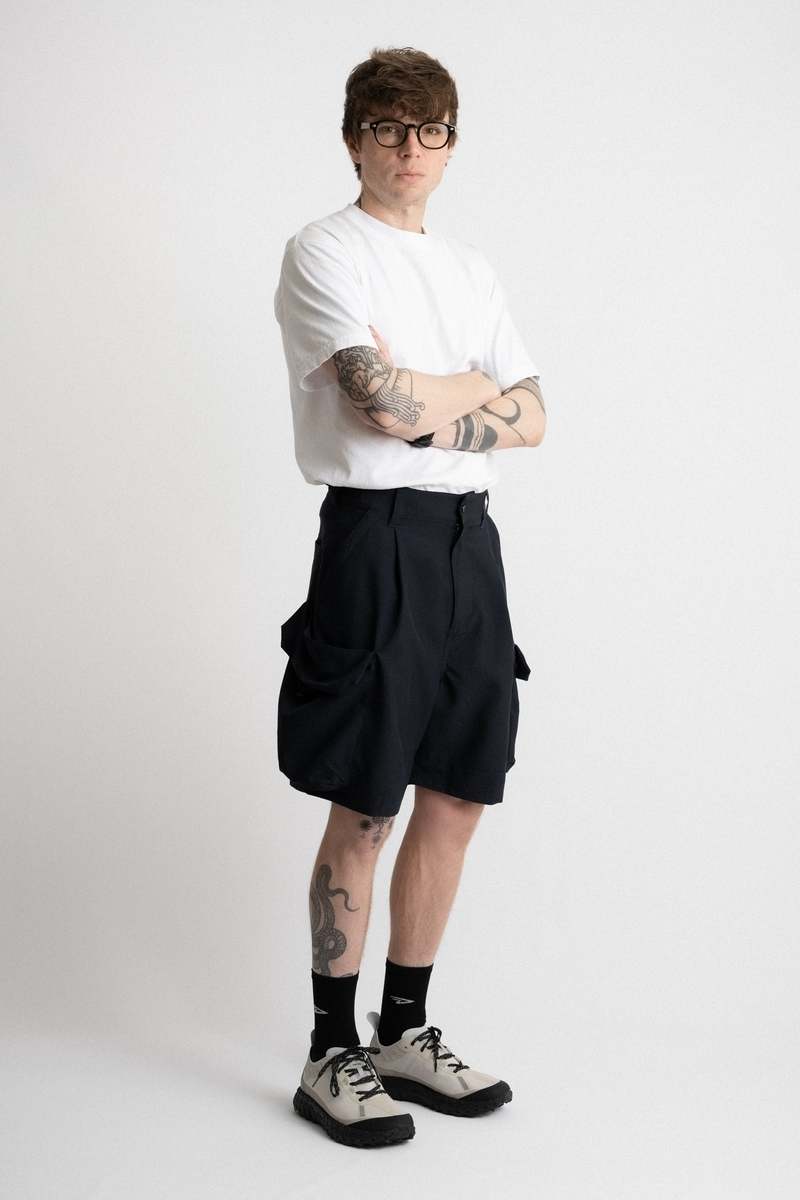 Meanswhile Luggage Cargo Shorts - Navy | Garmentory