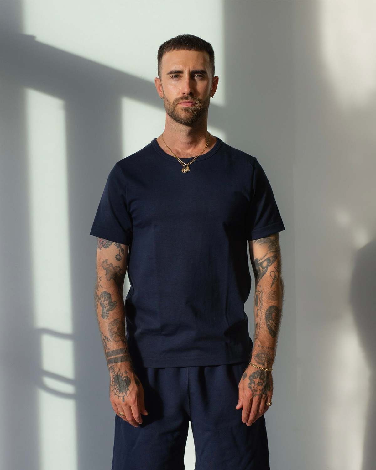 【関税込み】Merz b. Schwanen ネイビー HDJKT02 ジップフーディ Merz b. Schwanenのネイビー HDJKT02 ジップフーディがセール中