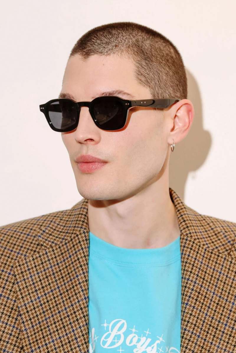 peter and may hero サングラス Peter and May Hero Sunglasses - Black | Garmentory