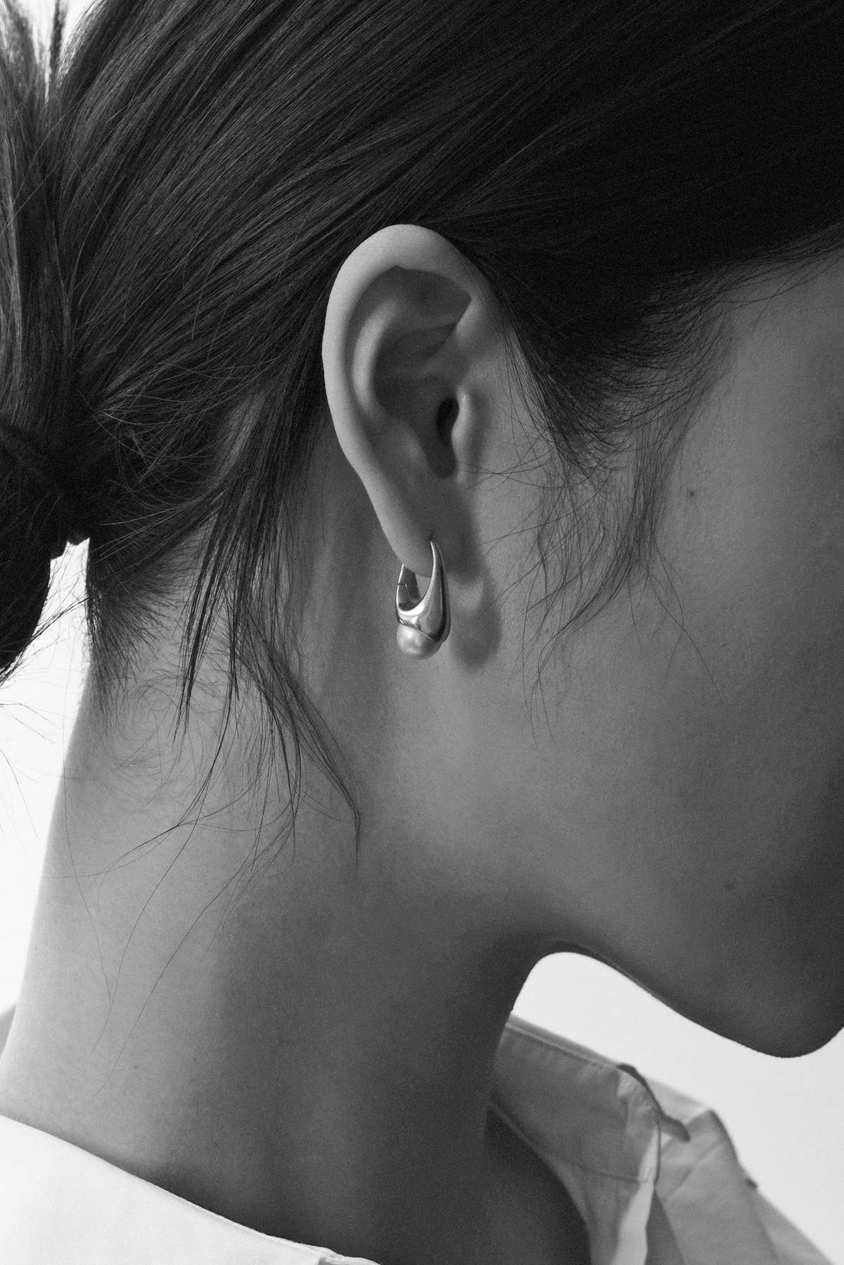 Third Reasons Lobster Earrings with Pearl - Gold - Image 4 of 5