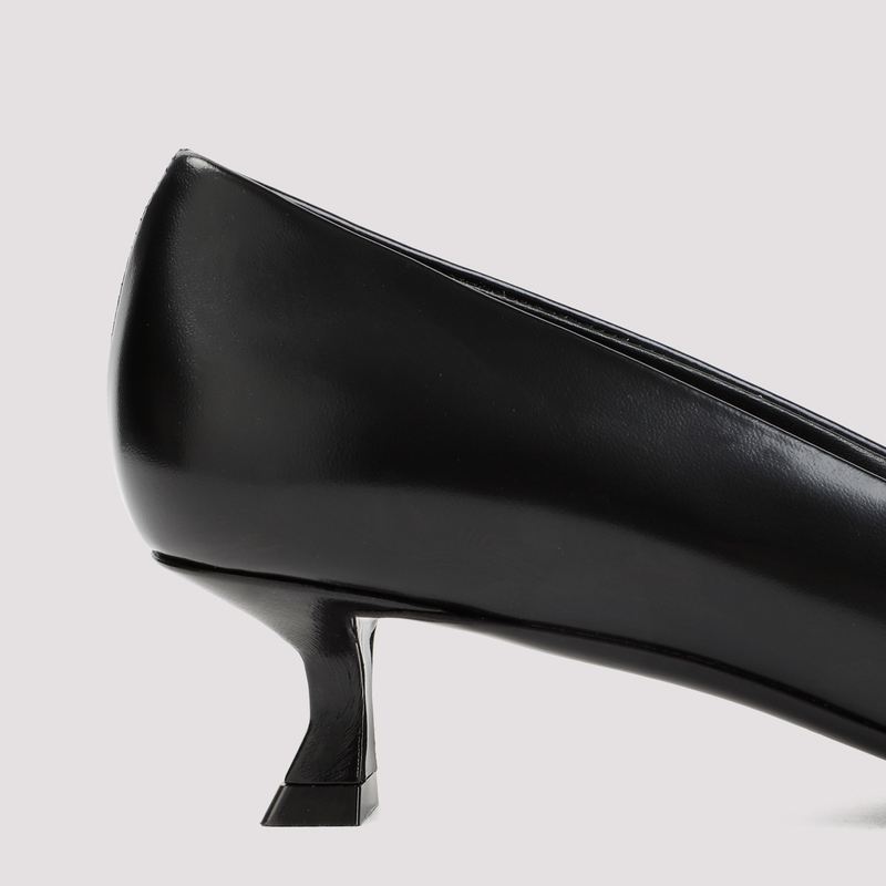 Ferragamo Zelma 40 Pumps - Nero | Garmentory