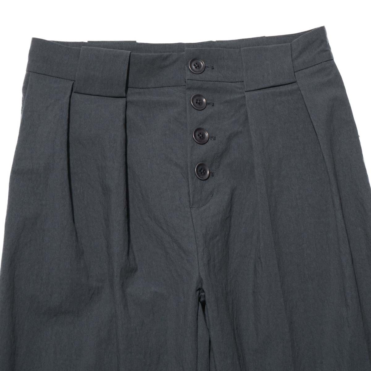 Common Divisor Basel Triple Pleat Pants - Navy | Garmentory