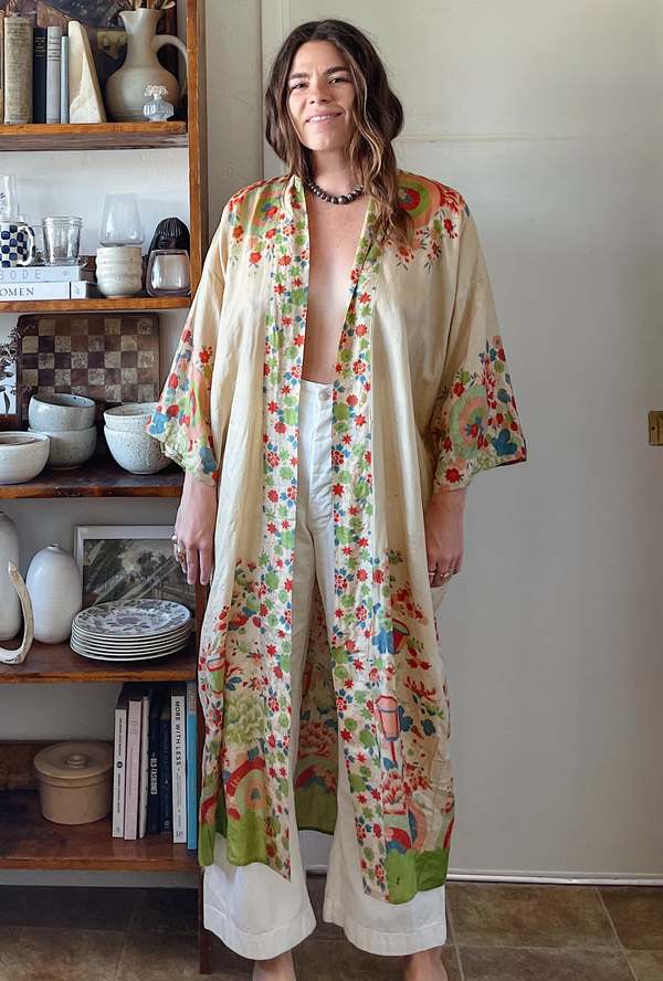 ジャケット・アウター 1920s Floral Pongee Silk Robe Vintage 1920s Floral Pongee Silk Robe - Raleigh Vintage