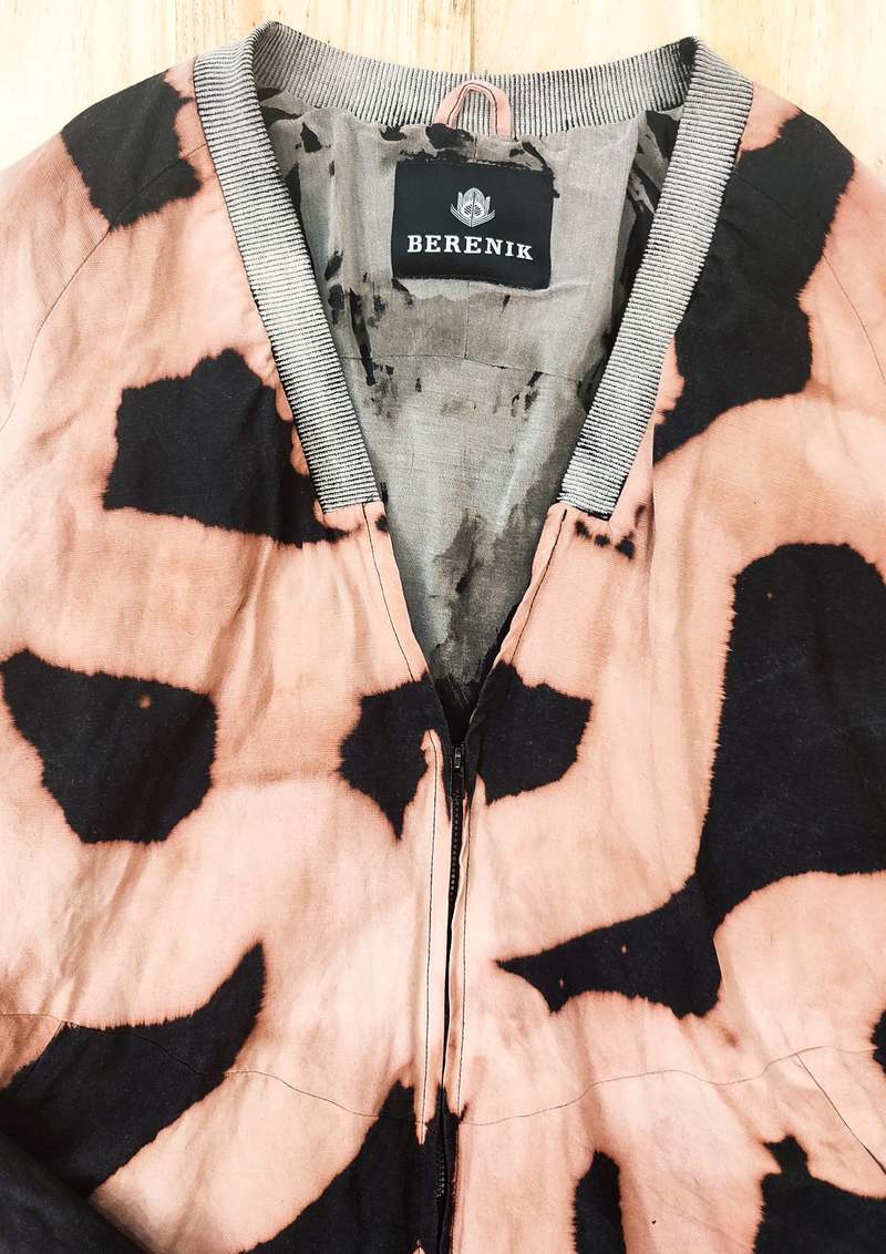Berenik HANDPAINTED VINTAGE PILOT JACKET V NECK LINEN - black painted Berenik HANDPAINTED VINTAGE PILOT JACKET V NECK LINEN - black painted