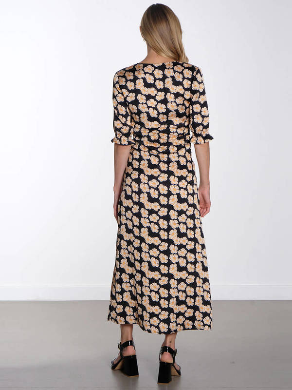 Baum und Pferdgarten Ammy Dress - Orange Hawaii Flower | Garmentory