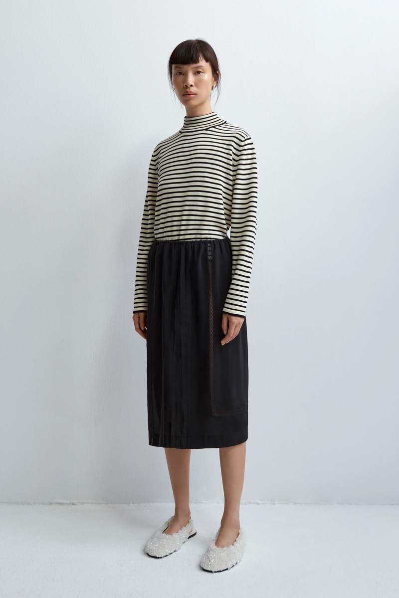 Cordera Cotton Striped Turtleneck Sweater - Black/White
