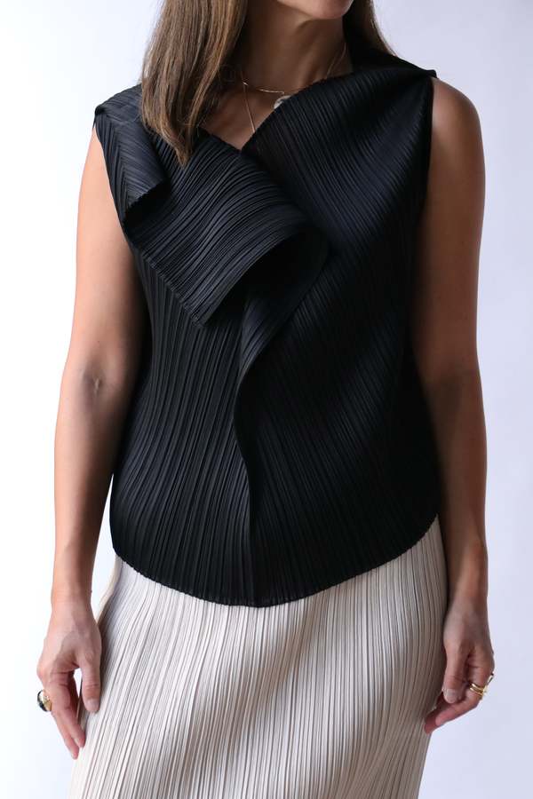 Pleats Please Issey Miyake Monthly Colors July Top | Garmentory