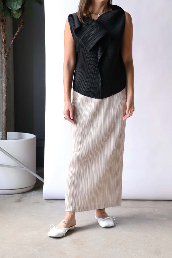 シャツ+ブラウス(半袖+袖なし) PLEATS PLEASE  MONTHLY COLORS : JULY-3 Pleats Please Issey Miyake Monthly Colors July Top | Garmentory