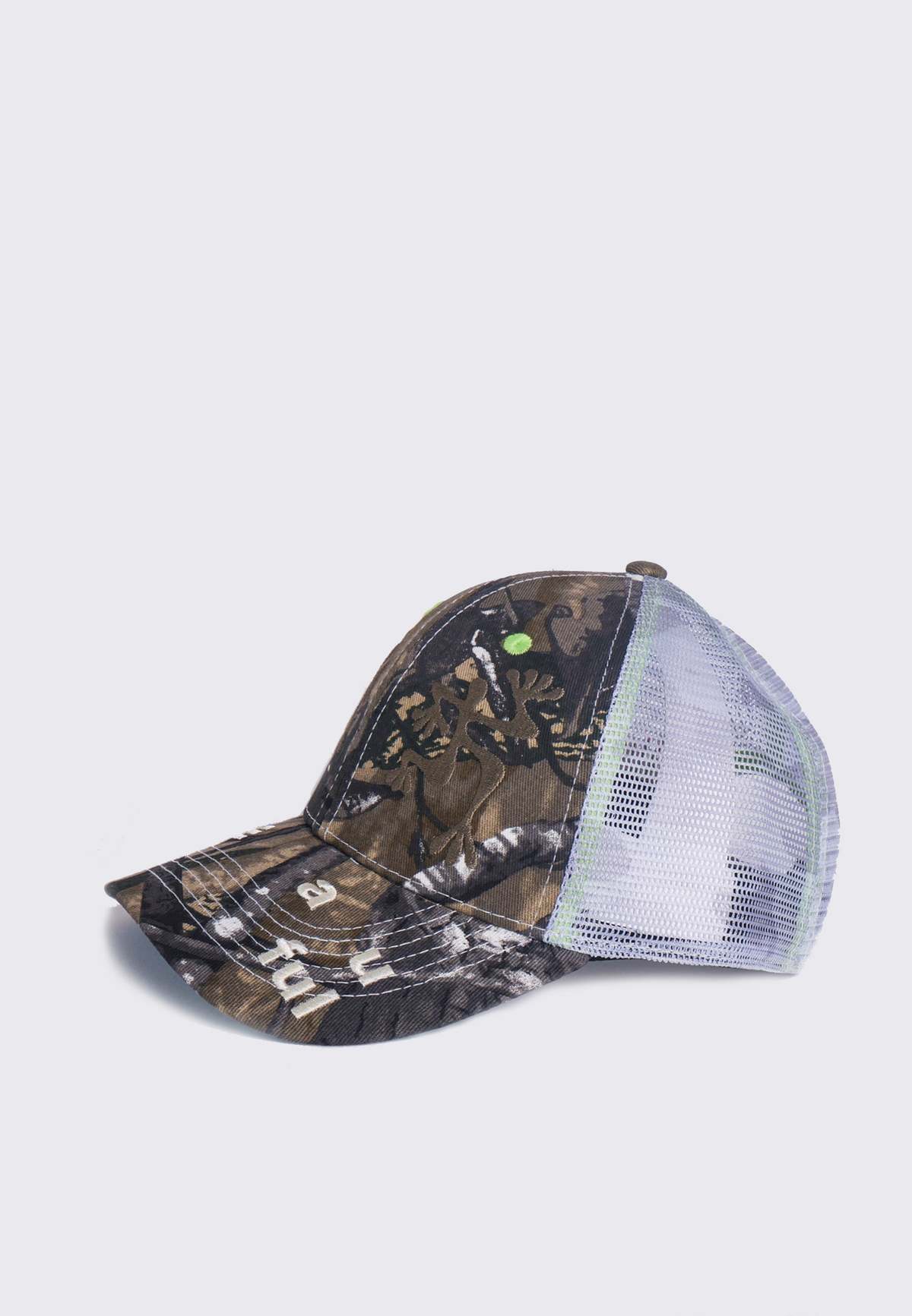Biyu-Trucker-Hat---Peak-Camo-