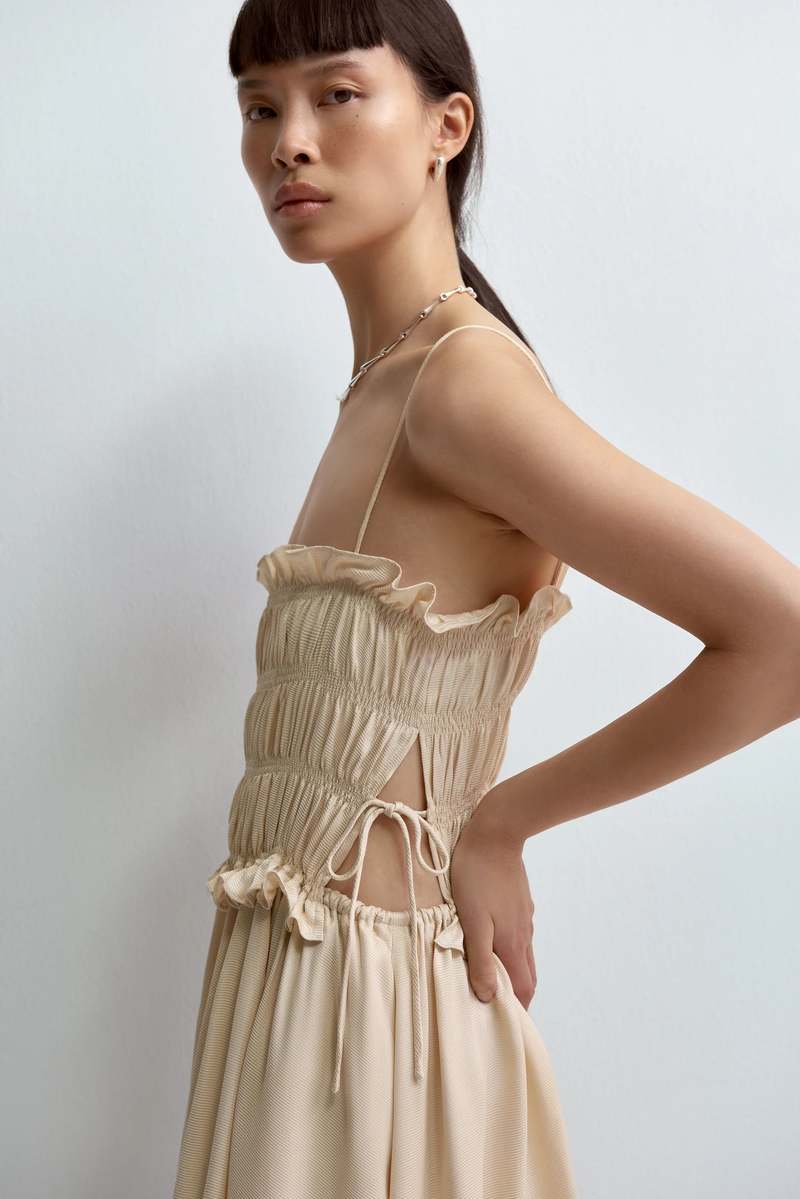 【送料&関税込】CourrA¨ges Dress In Beige Cotton Courrèges Dress Size 38 FR