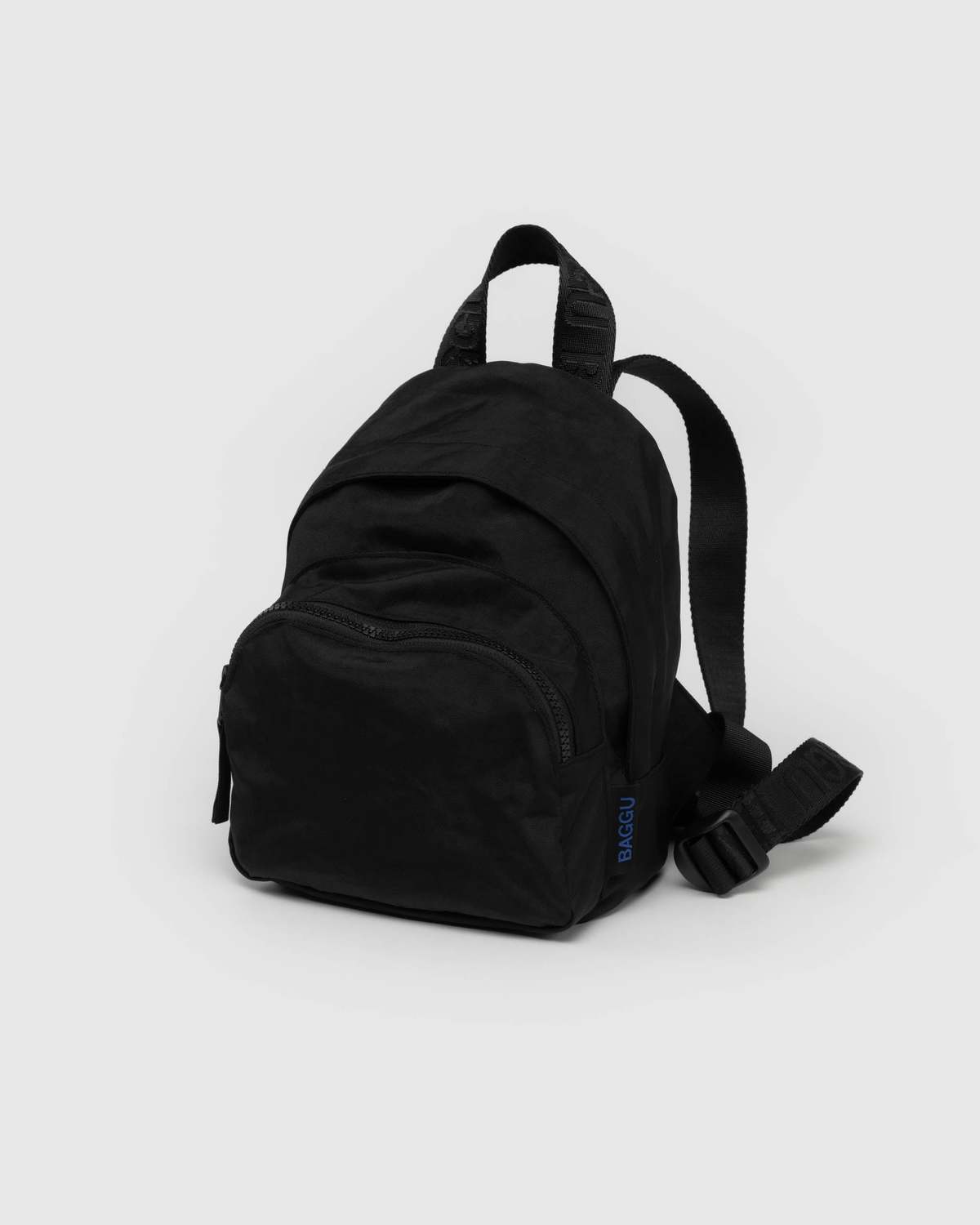 baggu backpack mini Nylon Heavyweight nylon (59% Recycled) Large pocket measures BAGGU Mini Nylon Backpack -