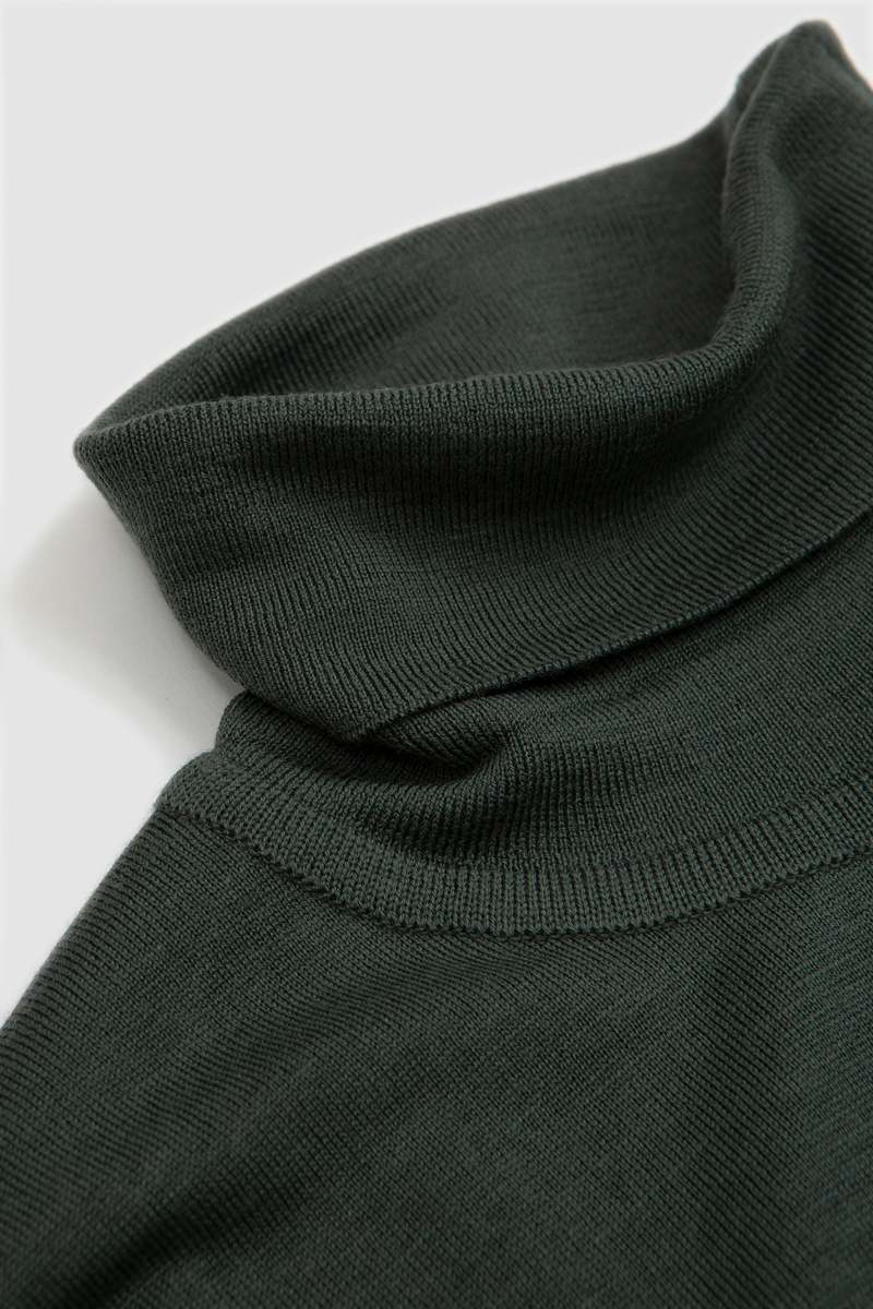 John Smedley Cherwell Roll Neck Pullover - Highland Green