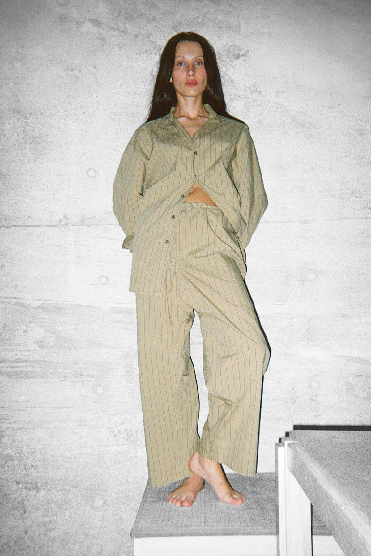 【関税込み】Gil Rodriguez ネイビー 'The Lou' ラウンジパンツ crinkle-lou-black-web-1.jpg?