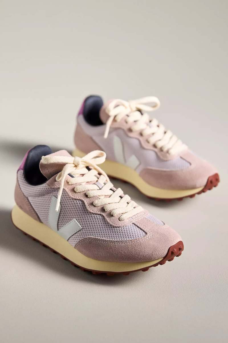 VEJA Rio Branco Sneakers - Alv Mesh/Parme White | Garmentory