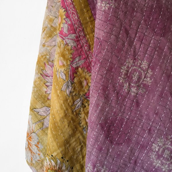 Adri Vintage REVERSIBLE Kantha Adri Vintage REVERSIBLE Kantha