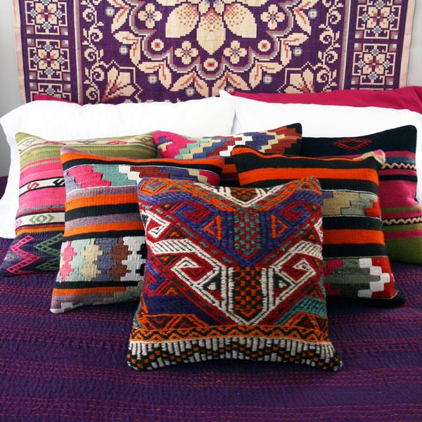 Akila Vintage Kilim Pillow Cover Akila Vintage Kilim Pillow Cover