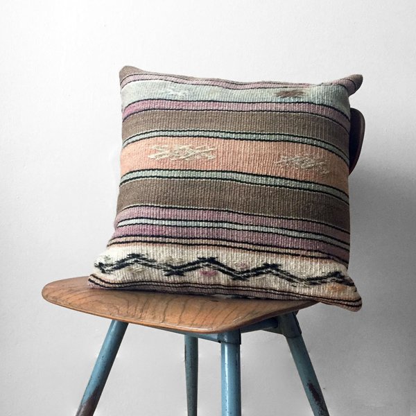 Aliza Vintage Kilim Pillow Cover Aliza Vintage Kilim Pillow Cover