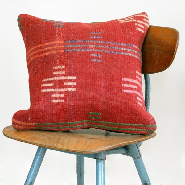 Arif Vintage Kilim Arif Vintage Kilim