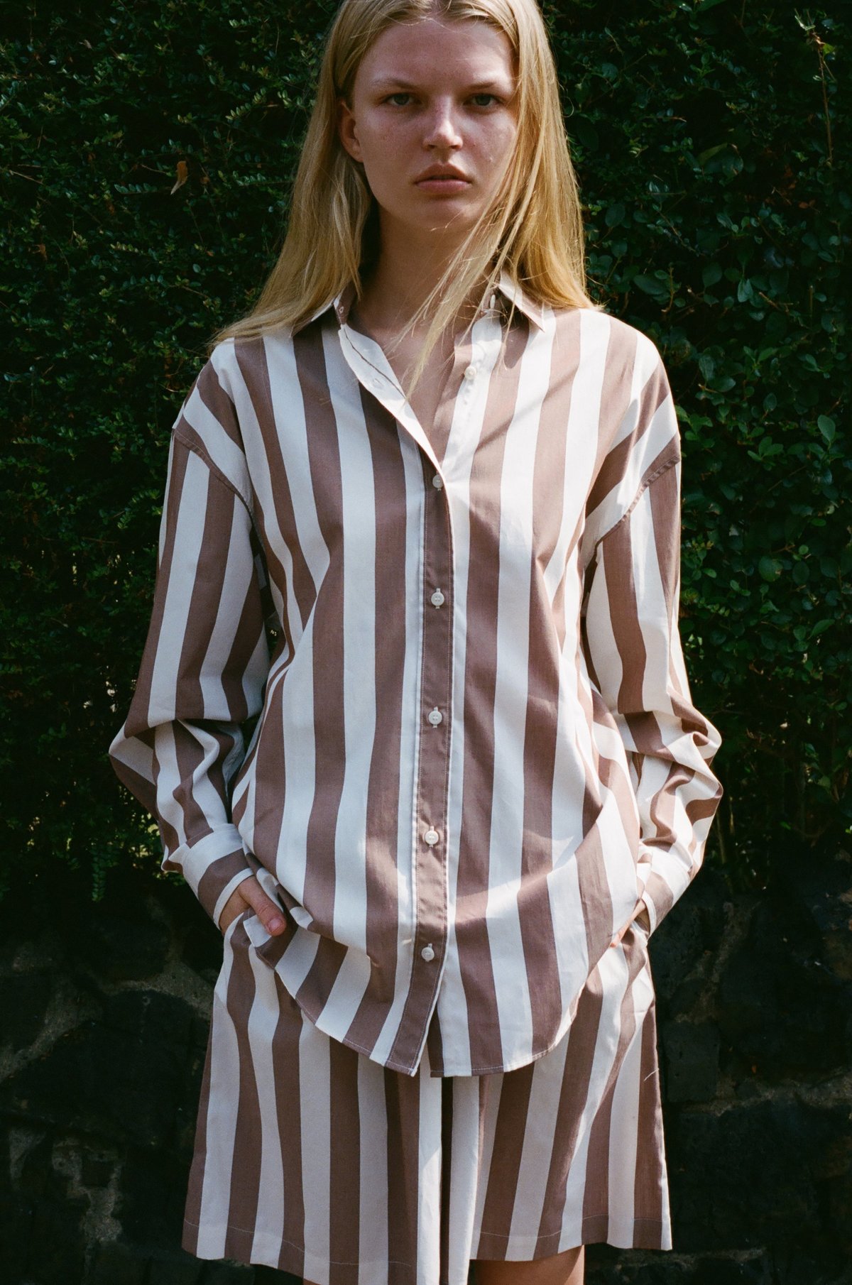 BASERANGE OLE SHIRT ストライプ シャツ オーバーサイズ Baserange Loose Ole Shirt - Brown/White Stripe | Garmentory