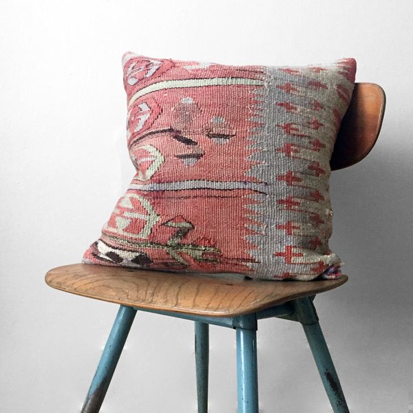Baila Vintage Kilim Baila Vintage Kilim
