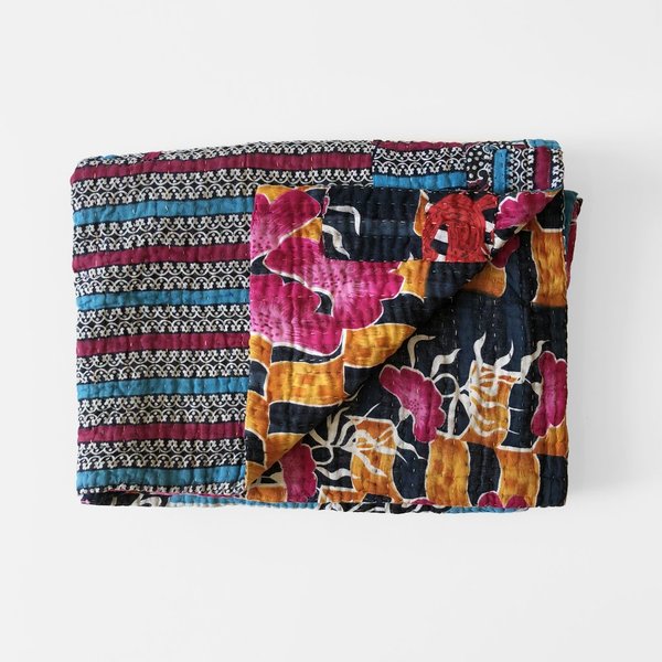 Valiente Goods Basha Reversible Kantha Quilt 05 Valiente Goods Basha Reversible Kantha Quilt 05