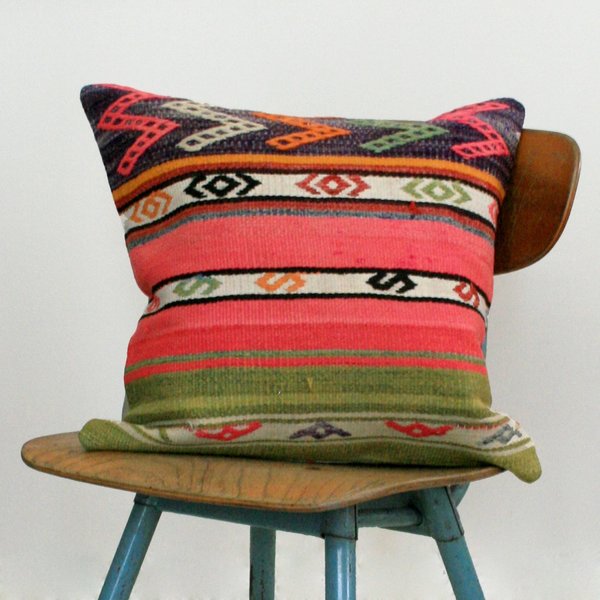 Ece Vintage Kilim Ece Vintage Kilim