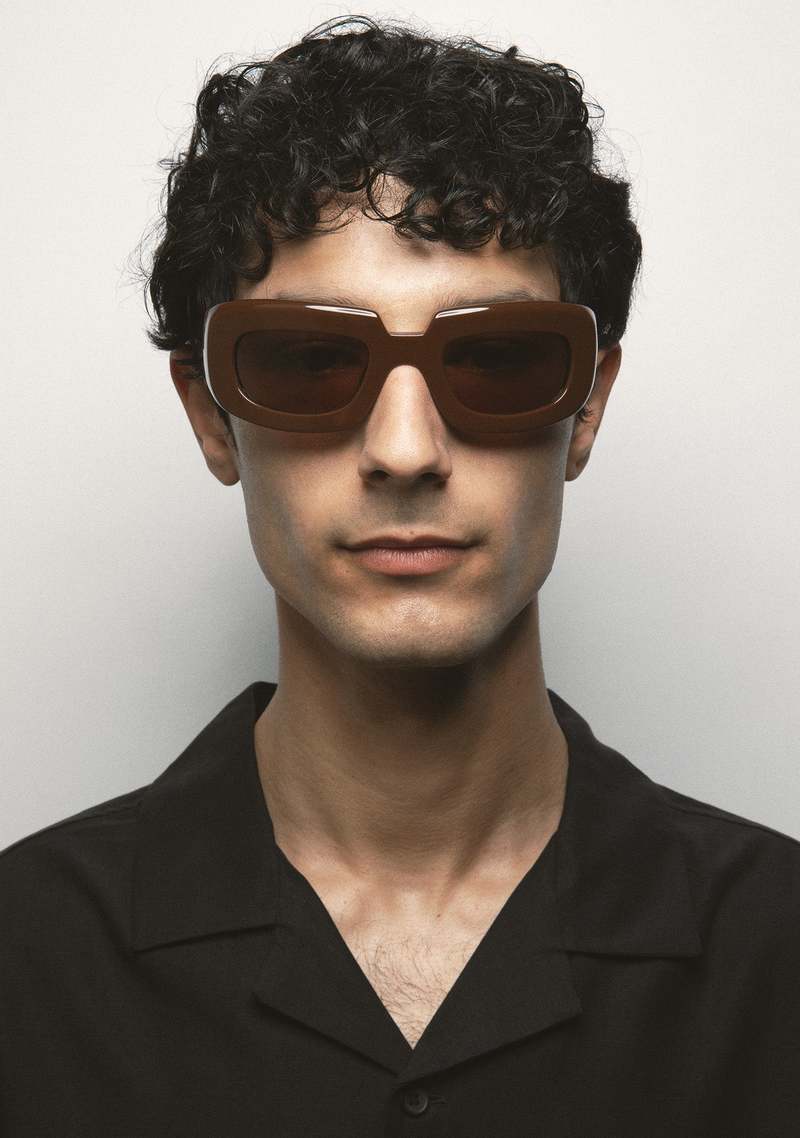KALEOS Ardmore Cream 
Chunky Rectangular Sunglasses
53-25 Never Worn Kaleos Ardmore Rectangle Sunglasses | Fashion Eyewear US main image 2