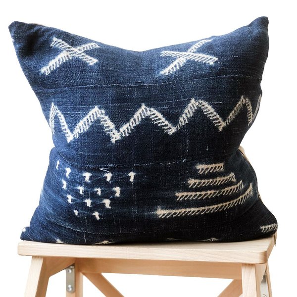 Valiente Goods Small Indigo Pillow 07 Valiente Goods Small Indigo Pillow 07