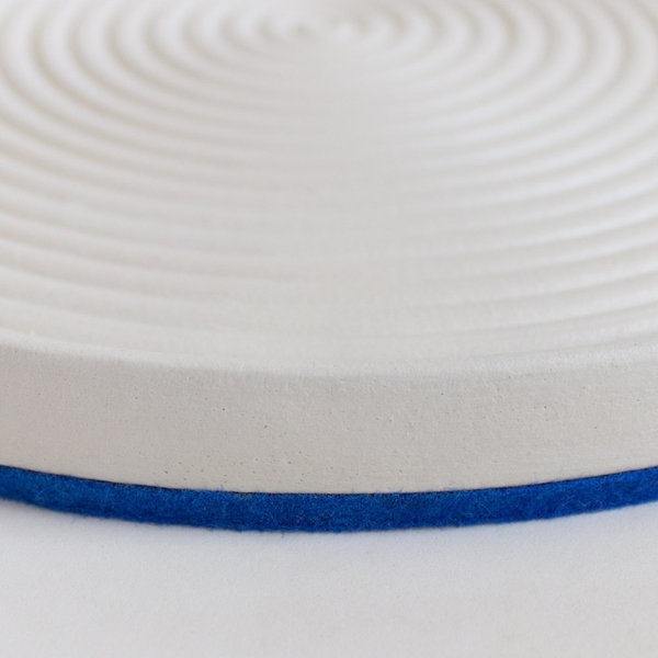 Lindsey Hampton Spindrift Plate - Blue/White Lindsey Hampton Spindrift Plate - Blue/White